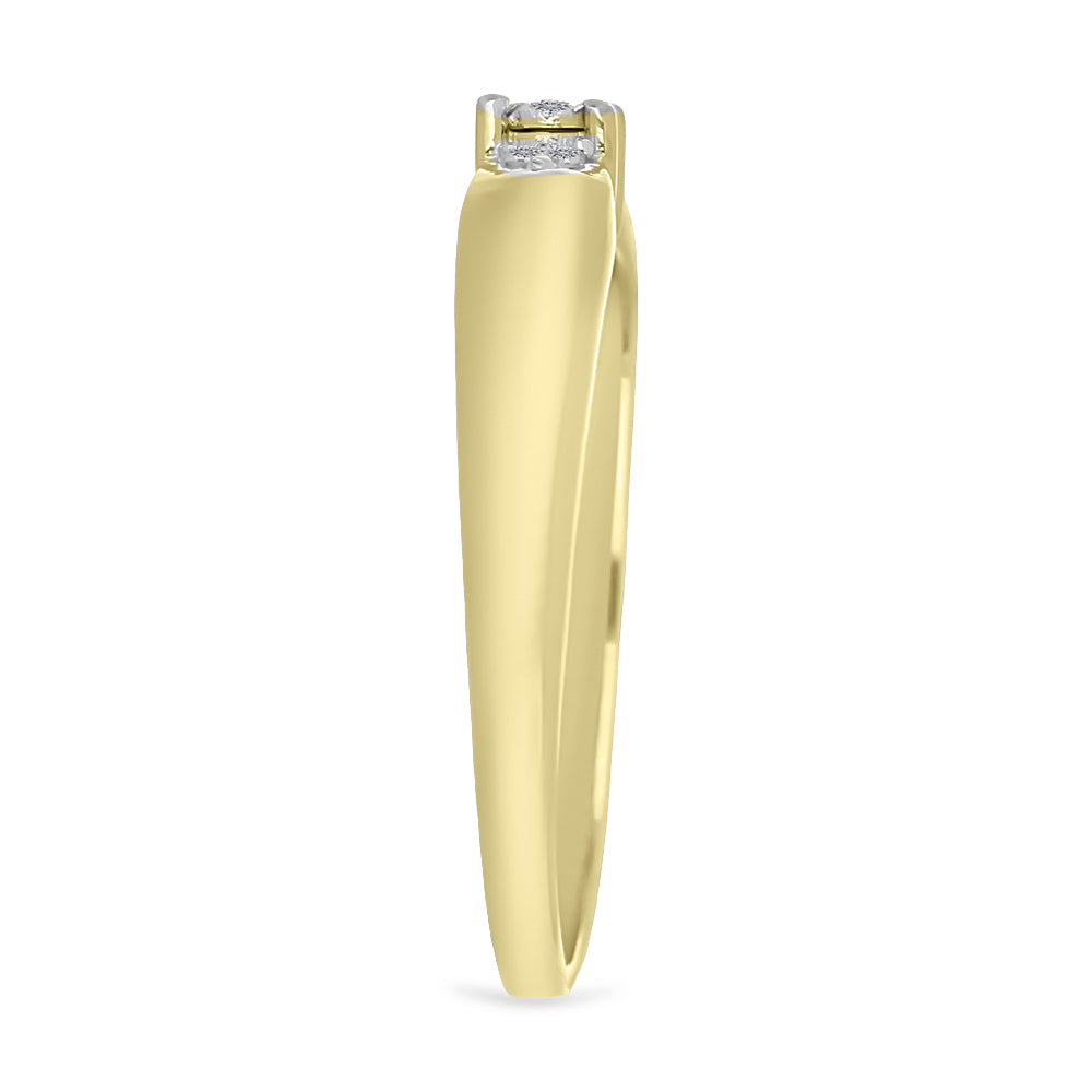 Anillo de Plata Bañada en Oro con Diamante blanco