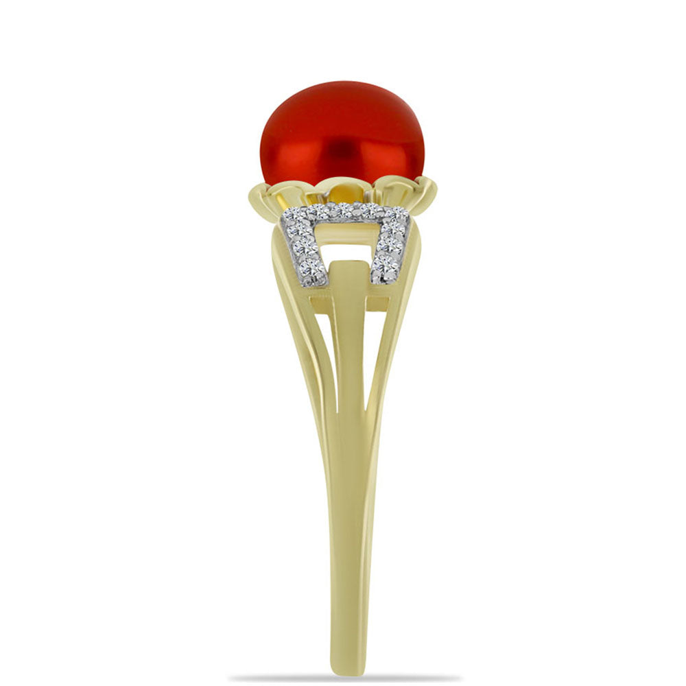 Anillo de Plata Bañada en Oro con Perla roja de río y Topacio Blanco
