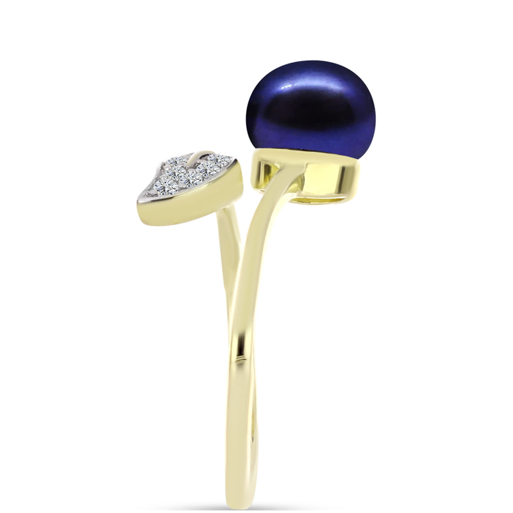 Anillo de Plata Bañada en Oro con Perla Negra de Agua dulce y Topacio Blanco