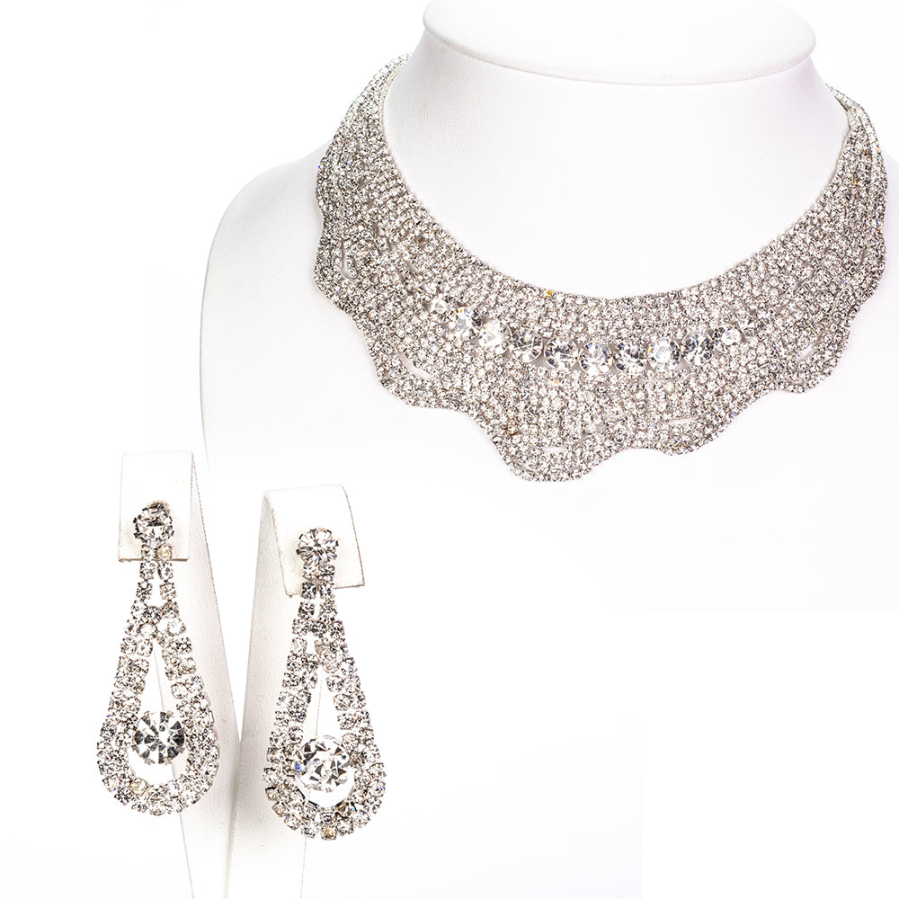 Conjunto de Aleación Bañado en Oro con Cristal Emporia® Blanco ( Collar +Pendientes )