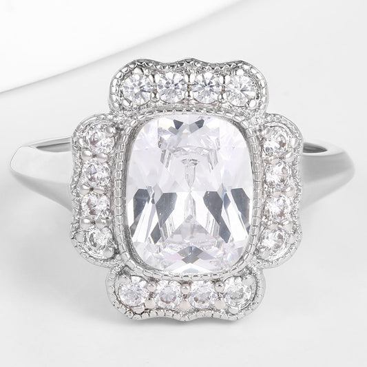 Anillo de Aleación Bañado en Oro con Cristal Emporia® Blanco