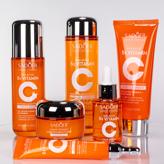Set de regalo SADOER 5x Vitamina C para unificar el tono de la piel e hidratar el rostro – 6 piezas