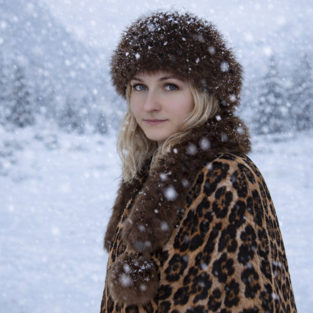 Gorro de invierno de piel sintética marrón con bufanda – talla única