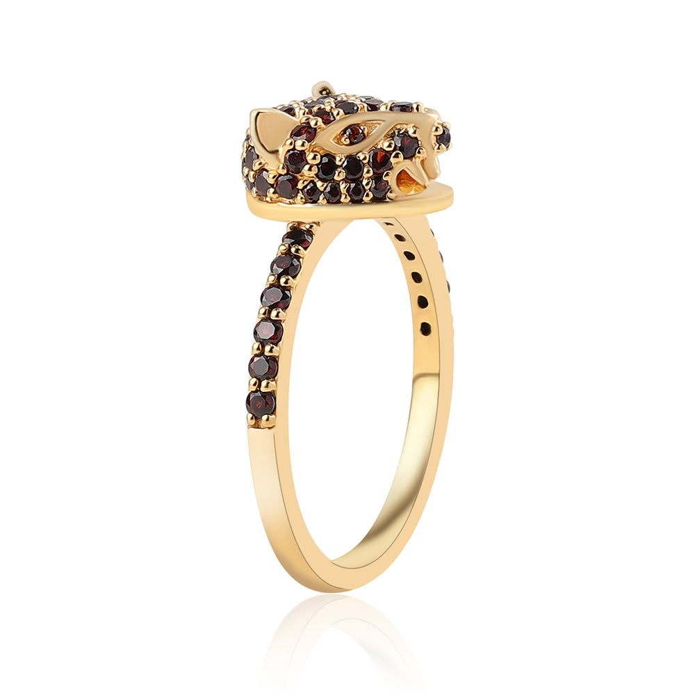 Anillo de Plata Bañada en Oro con Granate Barton