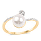 Anillo de Plata Bañada en Oro con Perla blanca de agua dulce y Topacio Blanco