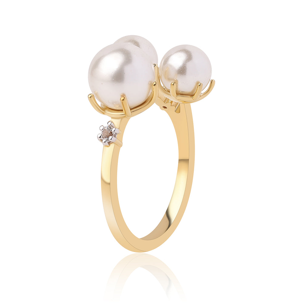 Anillo de Plata Bañada en Oro con Perla blanca de agua dulce y Topacio Blanco 2 