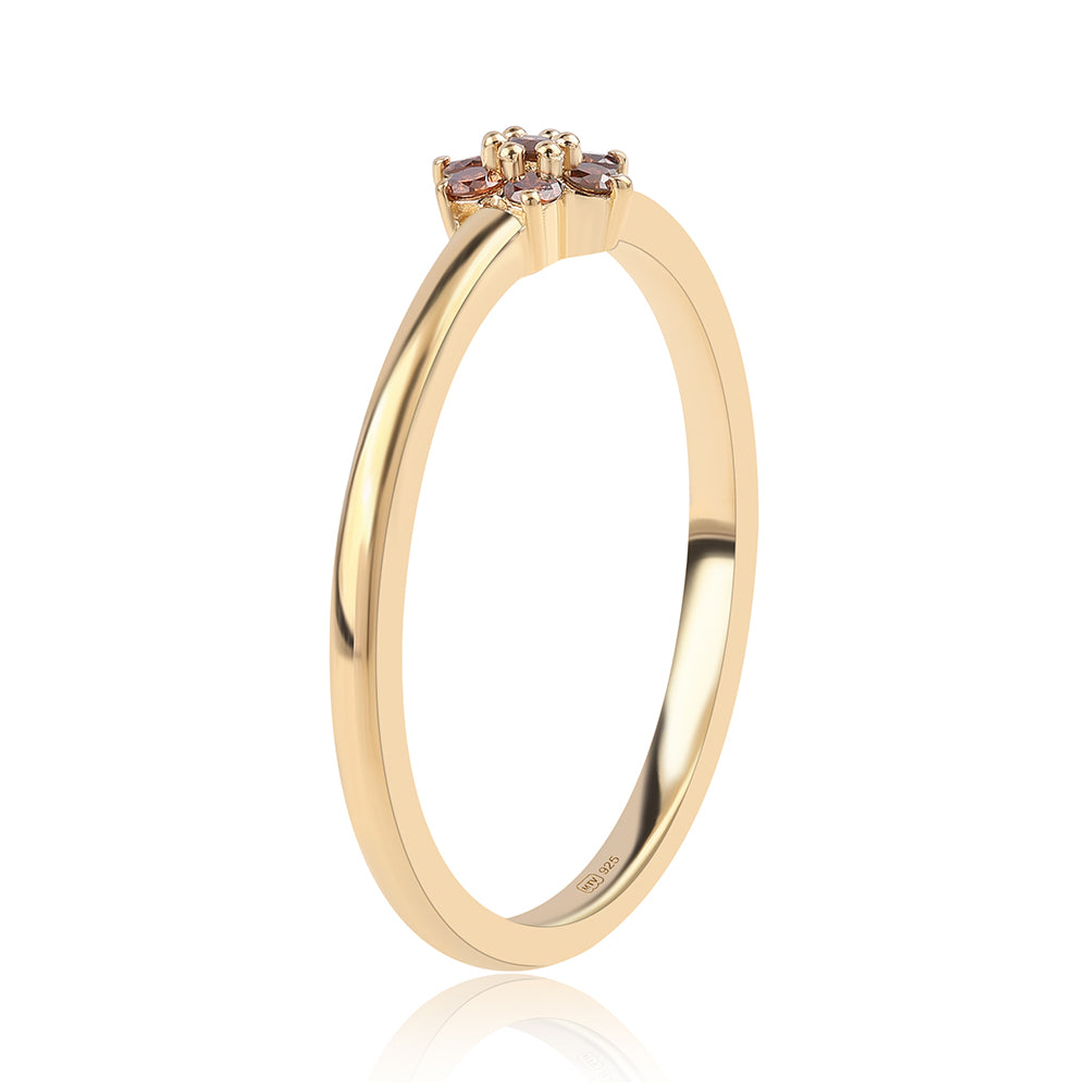 Anillo de Plata Bañada en Oro con Diamante Rojo 2 