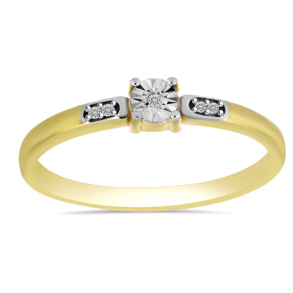 Anillo de Plata Bañada en Oro con Diamante blanco