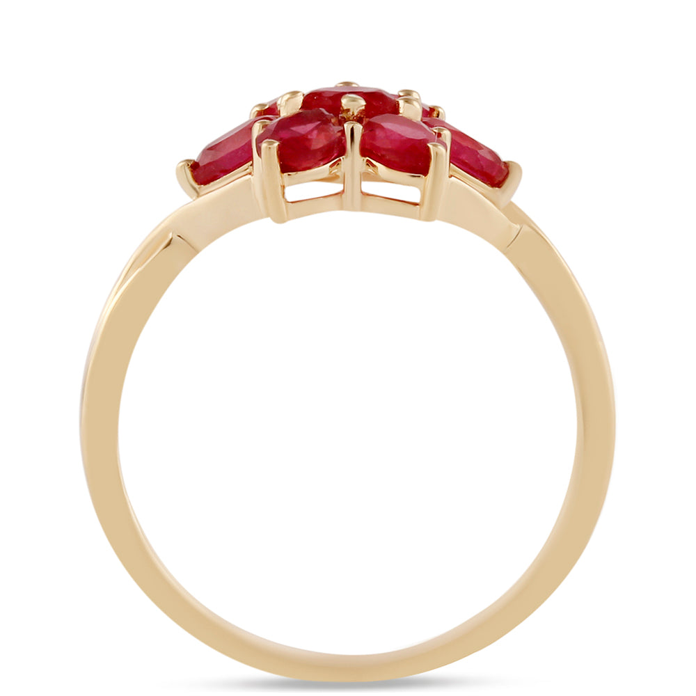 Anillo de Oro 9K con Rubí de Madagascar