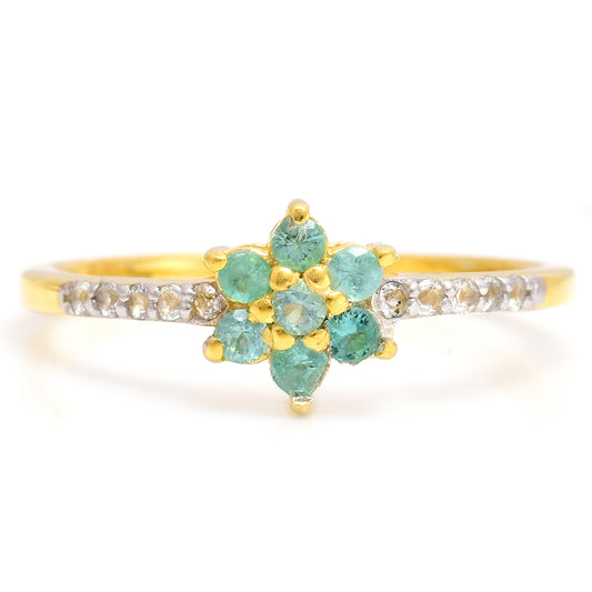 Anillo de Plata Bañada en Oro con Esmeralda de Brasil y Topacio Blanco