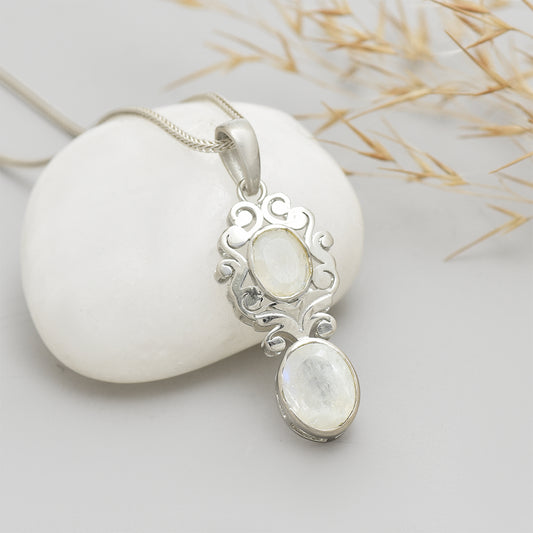Colgante de Plata con Piedra Lunar Arco Iris