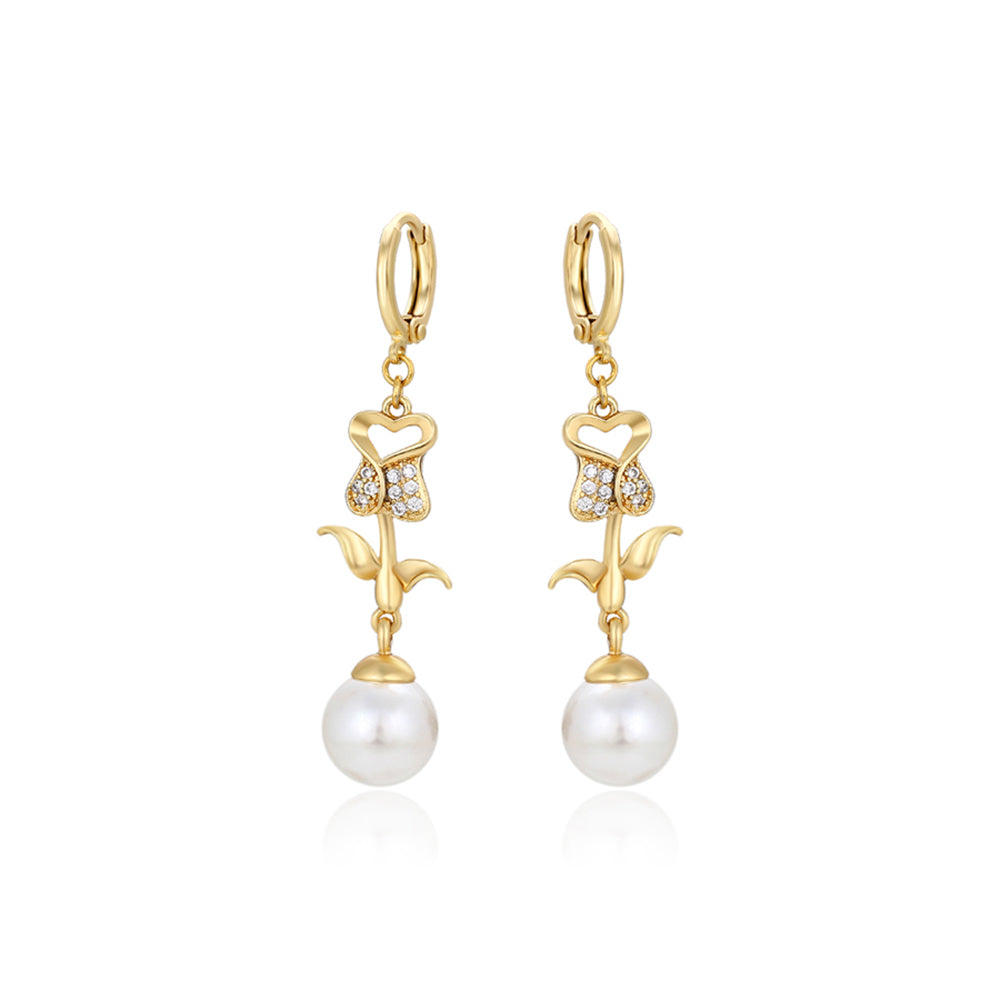 Pendientes de Aleación Bañado en Oro con Perla de cristal y Cristal Emporia® Blanco
