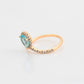 Anillo de Aleación Bañado en Oro con Cristal Emporia® Azul y Cristal Emporia® Blanco