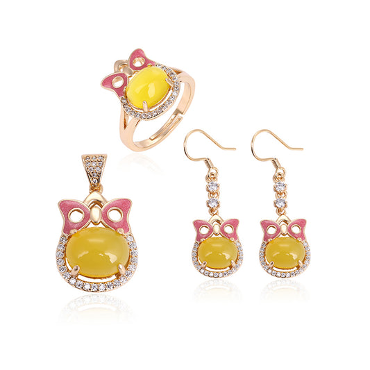 Conjunto de Aleación Bañado en Oro con Cristal Emporia® Amarillo y Cristal Emporia® Blanco ( Pendientes +Anillo +Colgante )