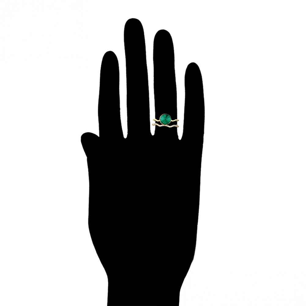 Anillo de Aleación Bañado en Oro con Cristal Emporia® Verde y Cristal Emporia® Blanco