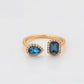 Anillo de Aleación Bañado en Oro con Cristal Emporia® Azul y Cristal Emporia® Blanco
