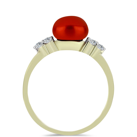 Anillo de Plata Bañada en Oro con Perla roja de río y Topacio Blanco