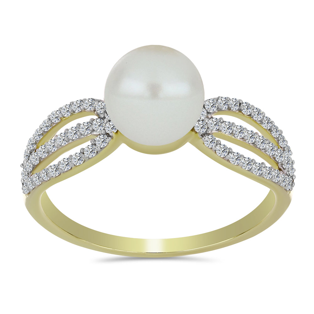 Anillo de Plata Bañada en Oro con Perla blanca de agua dulce y Topacio Blanco