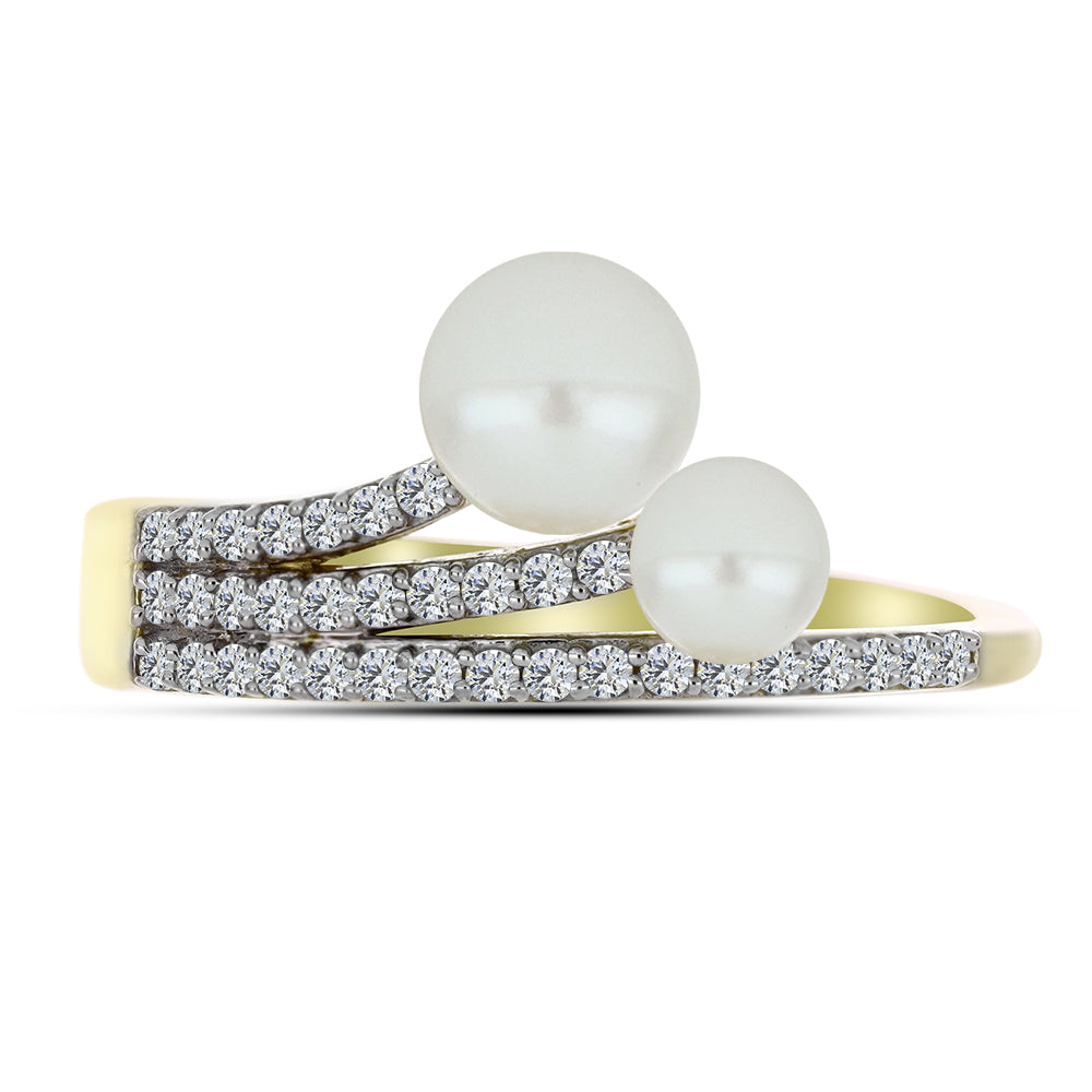 Anillo de Plata Bañada en Oro con Perla blanca de agua dulce y Topacio Blanco