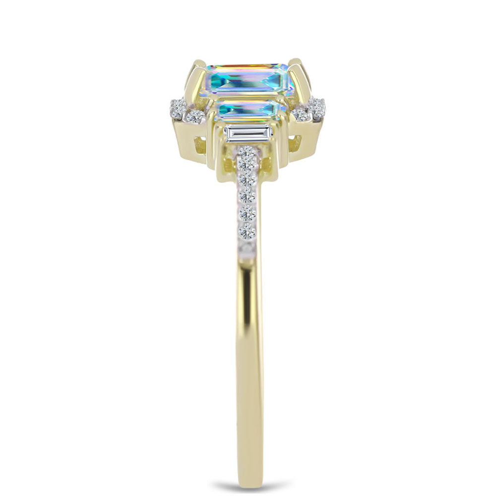 Anillo de Plata Bañada en Oro con Moisanita hielo y Zircón Blanco