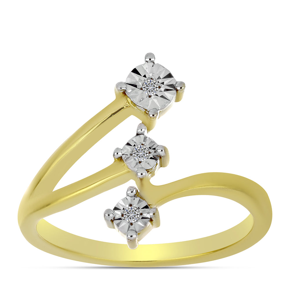 Anillo de Plata Bañada en Oro con Diamante blanco