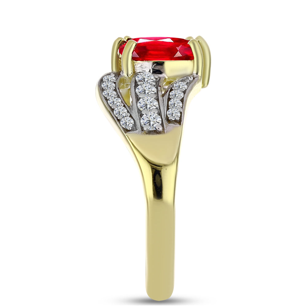 Anillo de Plata Bañada en Oro con Ágata Roja y Topacio Blanco