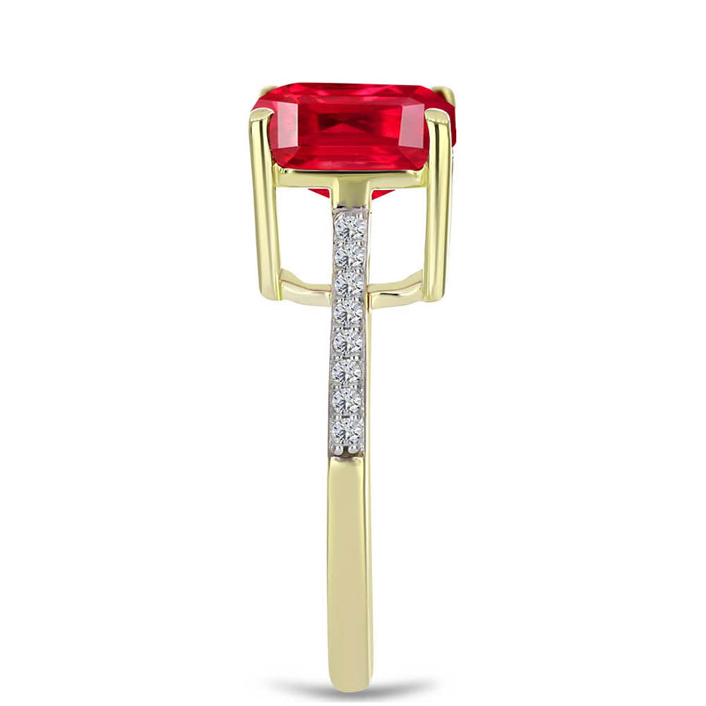 Anillo de Plata Bañada en Oro con Ágata Roja y Topacio Blanco