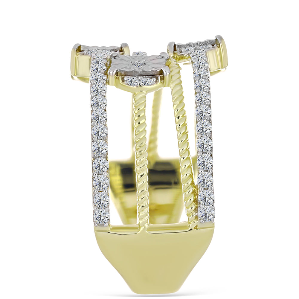 Anillo de Plata Bañada en Oro con Diamante blanco y Topacio Blanco 8 