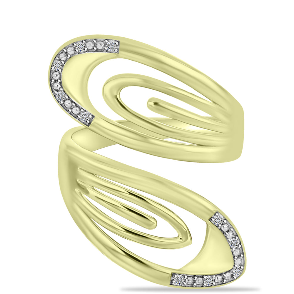 Anillo de Plata Bañada en Oro con Diamante blanco 5 