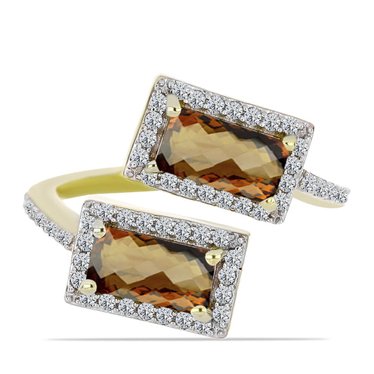 Anillo de Plata Bañada en Oro con Cuarzo Coñac y Topacio Blanco