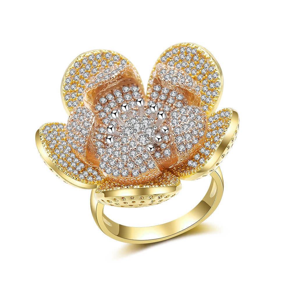 Anillo de Aleación Bañado en Oro con Cristal Emporia® Blanco 1 