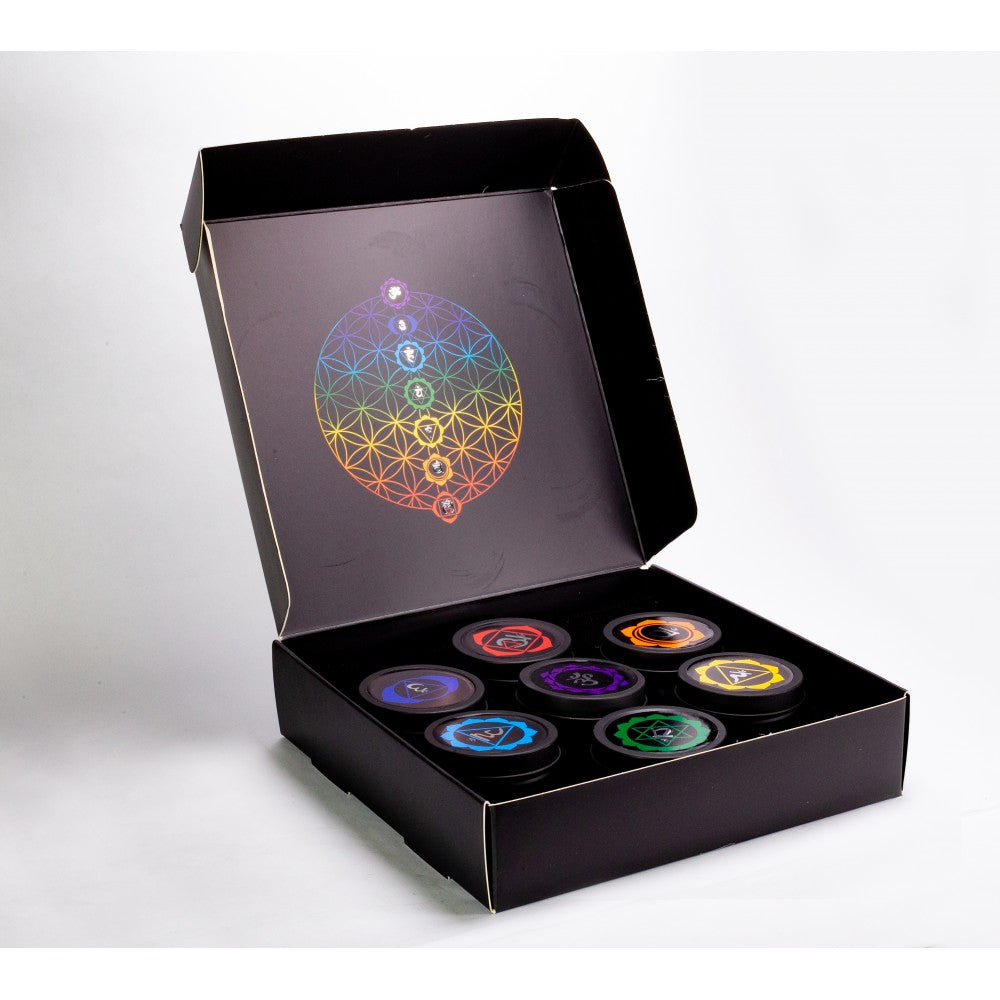 Juego de regalo Emporia de 9 piezas de 7 velas de cristal de chakra, colgante de chakra y pulsera de chakra con amatista, lapislázuli, citrino, aventurina verde, ojo de tigre, jaspe rojo y cuarzo transparente