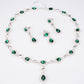 Conjunto de Aleación Bañado en Oro Blanco con Cristal Emporia® Verde y Cristal Emporia® Blanco ( Collar +Pendientes )