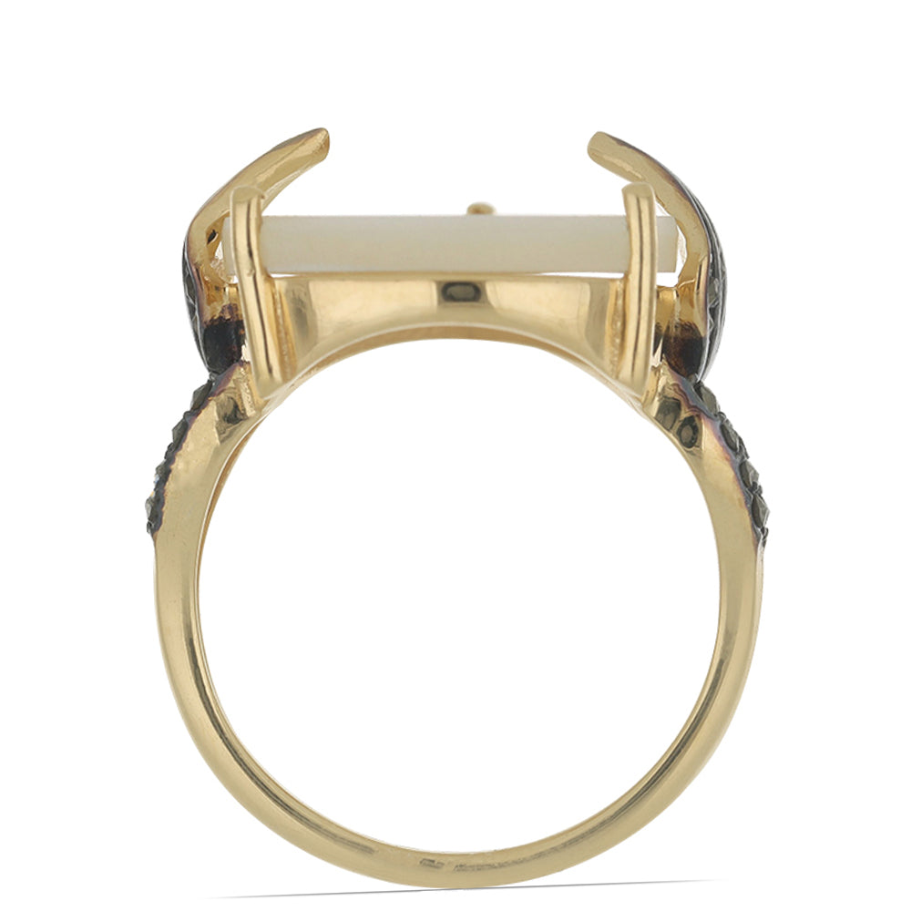 Anillo de Plata Bañada en Oro con Madreperla y Marcasita 2 